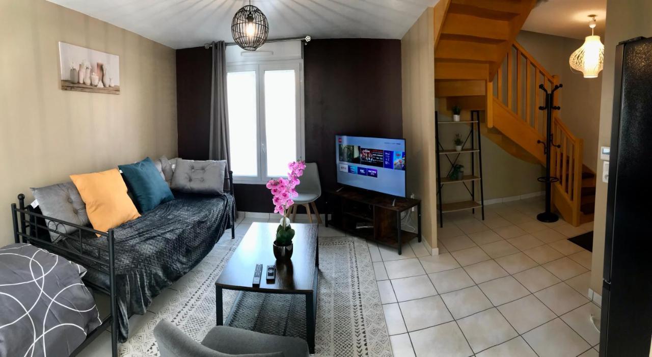 Agreable Maison Proche Gare Avec Parking Gratuit Le Mans Ngoại thất bức ảnh